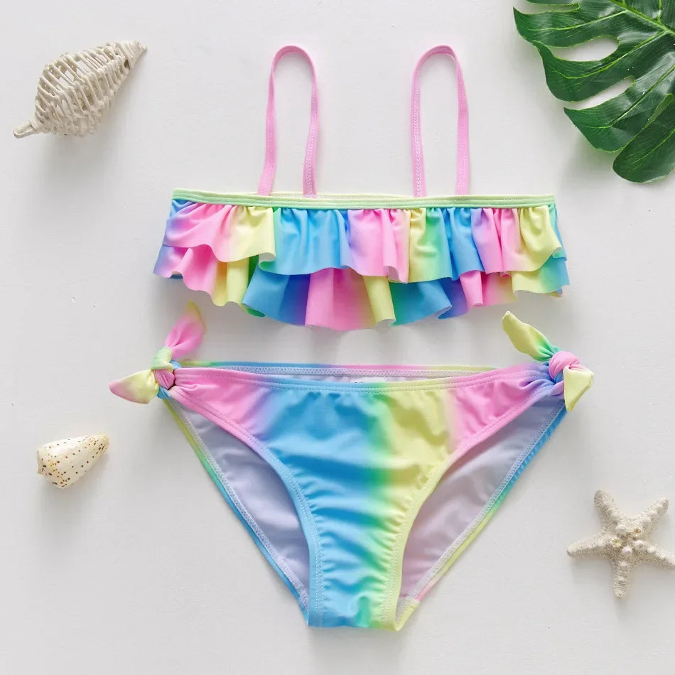Bikini Due Pezzi Bambina con Volant – Costume da Bagno Estivo Senza Maniche, 12 Fantasie, 3–12 Anni