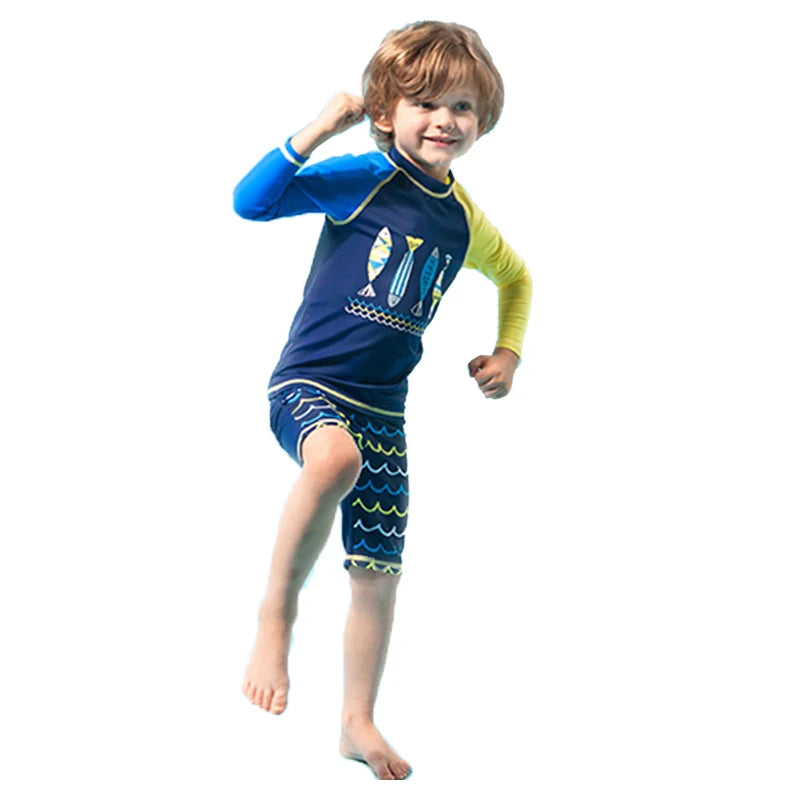 Costume da Bagno Due Pezzi Bambino e Bambina con Stampa Marina – Top e Pantaloncini, 9 Fantasie, 2–10 Anni
