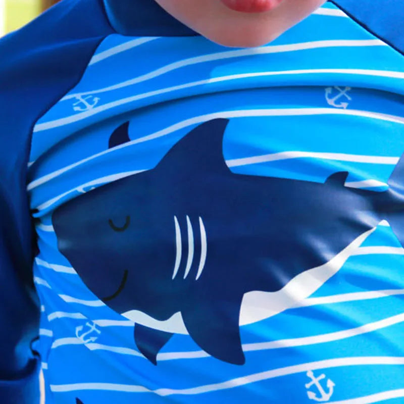 Costume da Bagno Due Pezzi Bambino e Bambina con Stampa Marina – Top e Pantaloncini, 9 Fantasie, 2–10 Anni